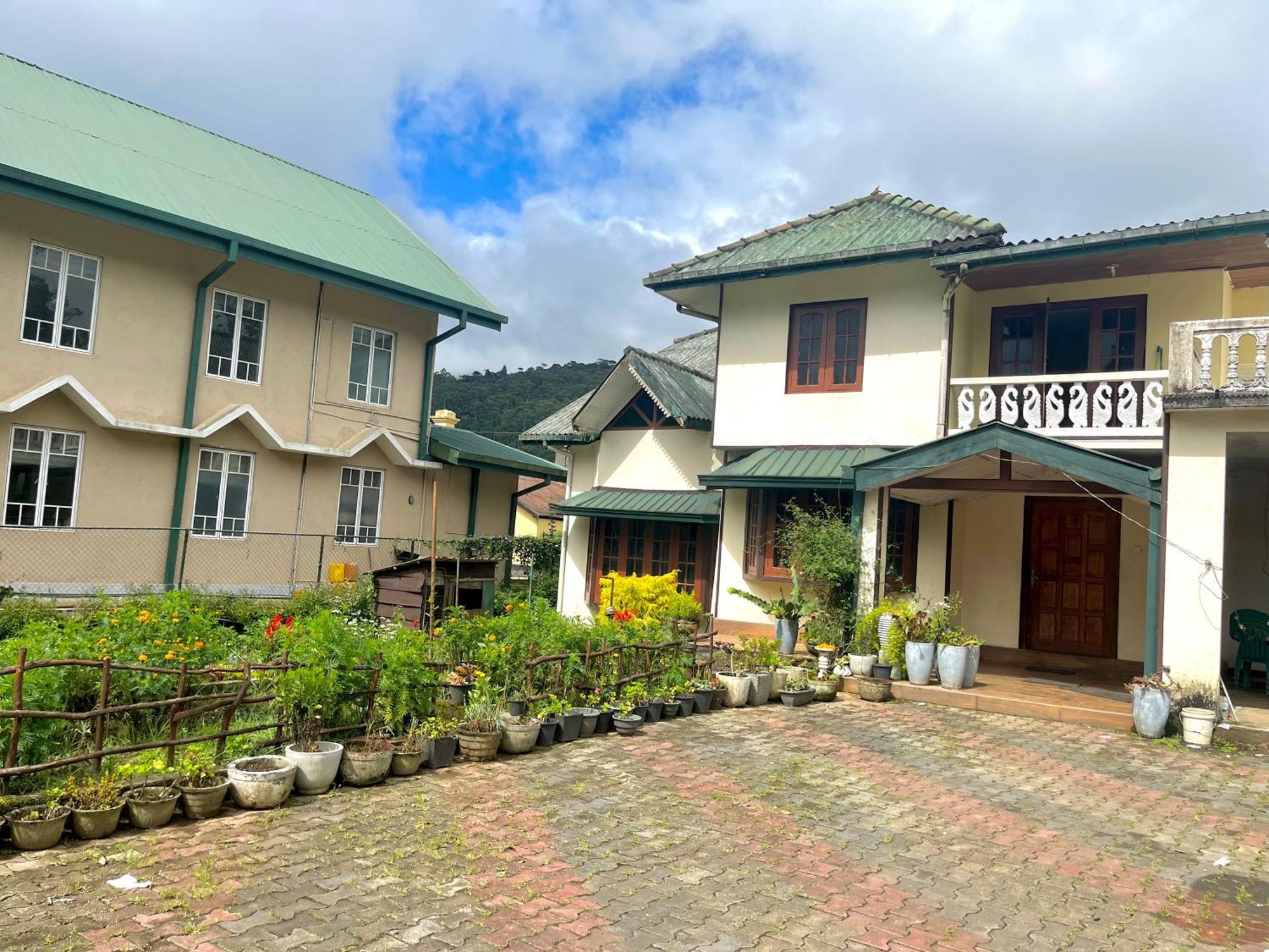 Selis Manor Apartment Nuwara Eliya Exterior photo